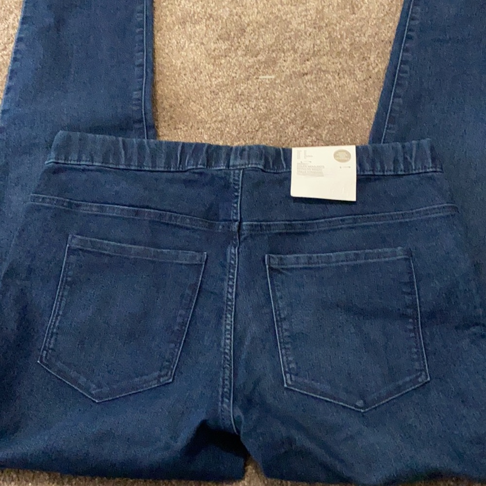 Jeans - Picture 3 of 3